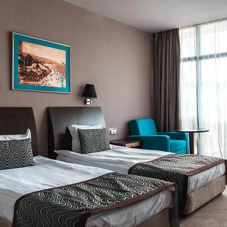 Astera & With Free Private ホテル 4*