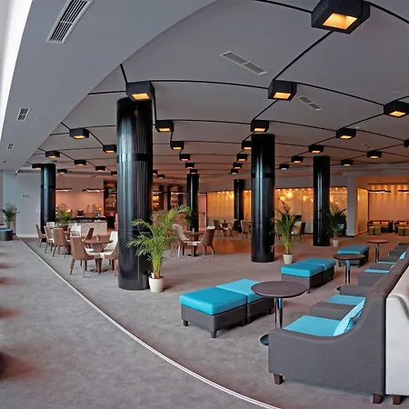 Astera & With Free Private ホテル