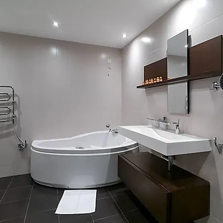 Astera & With Free Private Hotel