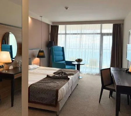 Astera & With Free Private Готель 4*