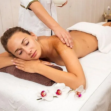 ホテル Astera & With Free Private ゴールデンサンド