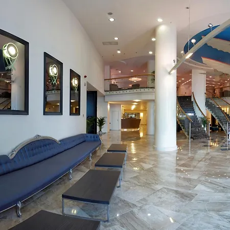 ホテル Astera & With Free Private